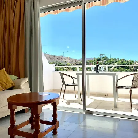 アパート Studio Well Connected Ocean,freewifi,pool,beach At Playa De Las Americas In Tenerife Sur アデヘ