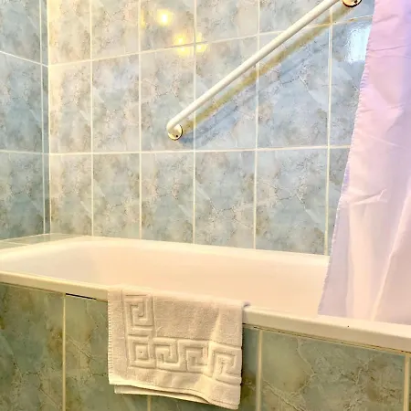 アパート Studio Well Connected Ocean,freewifi,pool,beach At Playa De Las Americas In Tenerife Sur