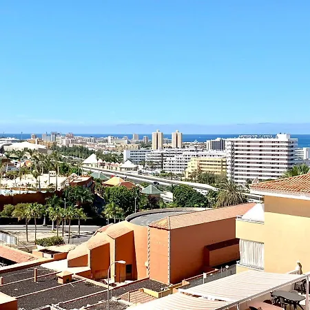 Studio Well Connected Ocean,freewifi,pool,beach At Playa De Las Americas In Tenerife Sur アデヘ