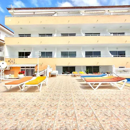 アパート Studio Well Connected Ocean,freewifi,pool,beach At Playa De Las Americas In Tenerife Sur アデヘ