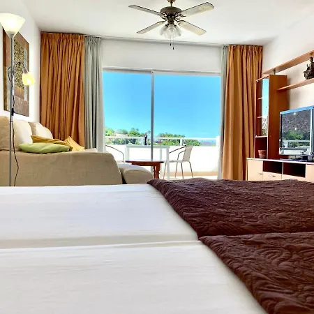 Studio Well Connected Ocean,freewifi,pool,beach At Playa De Las Americas In Tenerife Sur * アデヘ