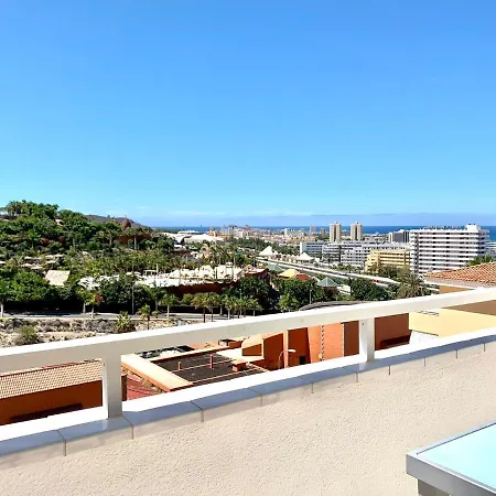アパート Studio Well Connected Ocean,freewifi,pool,beach At Playa De Las Americas In Tenerife Sur アデヘ