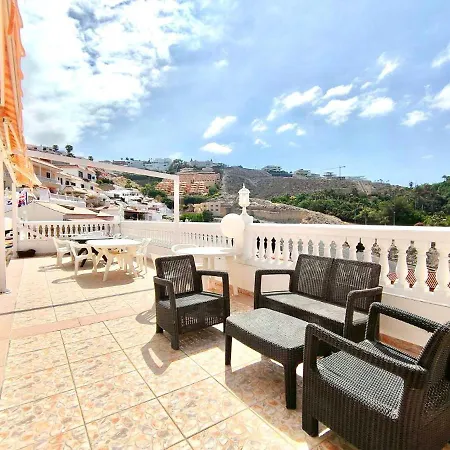 Studio Well Connected Ocean,freewifi,pool,beach At Playa De Las Americas In Tenerife Sur アパート