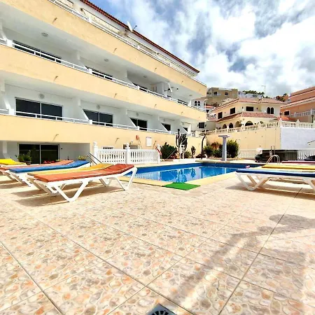 Studio Well Connected Ocean,freewifi,pool,beach At Playa De Las Americas In Tenerife Sur *