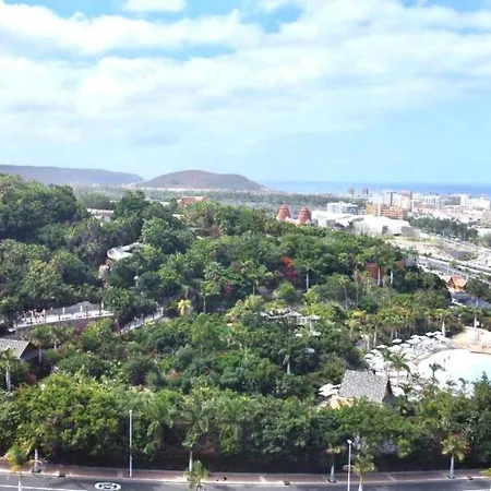 アパート Studio Well Connected Ocean,freewifi,pool,beach At Playa De Las Americas In Tenerife Sur