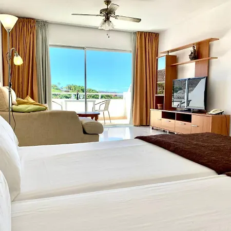 アパート Studio Well Connected Ocean,freewifi,pool,beach At Playa De Las Americas In Tenerife Sur アデヘ