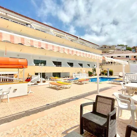 Studio Well Connected Ocean,freewifi,pool,beach At Playa De Las Americas In Tenerife Sur アパート *