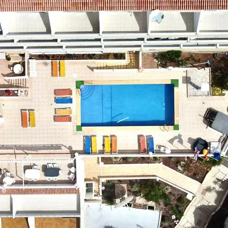 Studio Well Connected Ocean,freewifi,pool,beach At Playa De Las Americas In Tenerife Sur